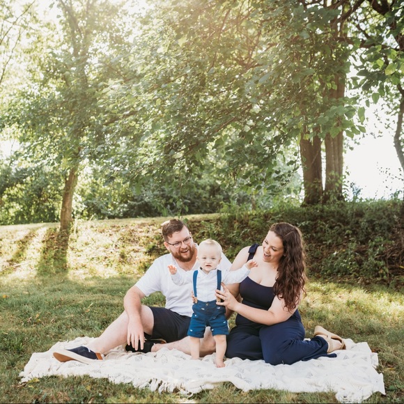 Meet your Posher, Samantha - Picture 1 of 2